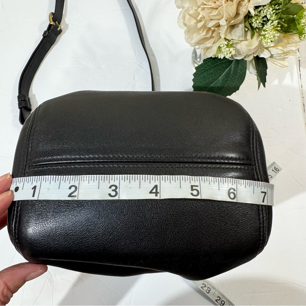 Vintage Coach Soho 4156 Black Leather Belted Bucket Bag - Picture 7 of 8